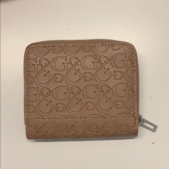 Guess ‘to-go’ wallet - Picture 2 of 5